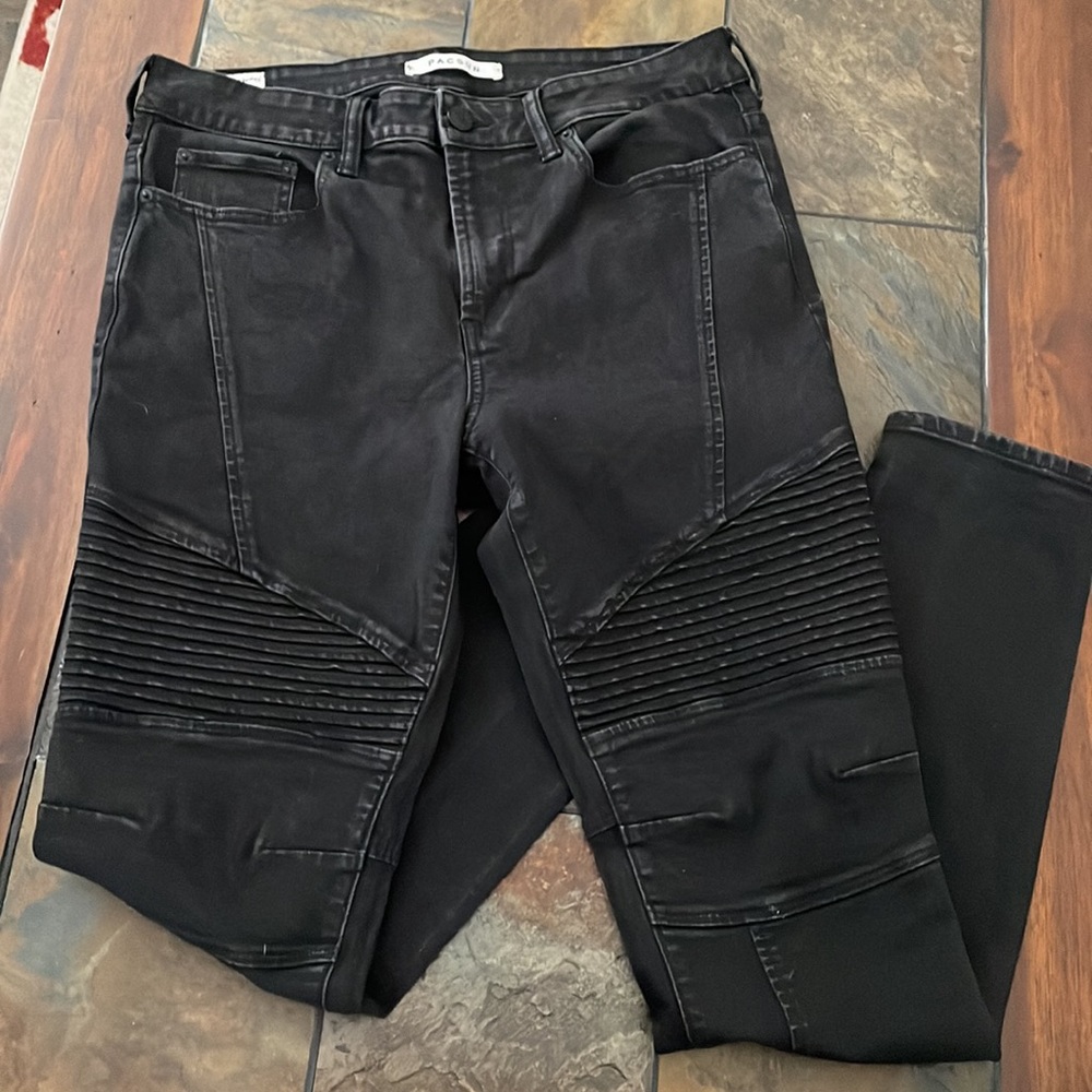 PacSun Ribbed Knees Black Skinny Jeans- 5 pockets- 32-32